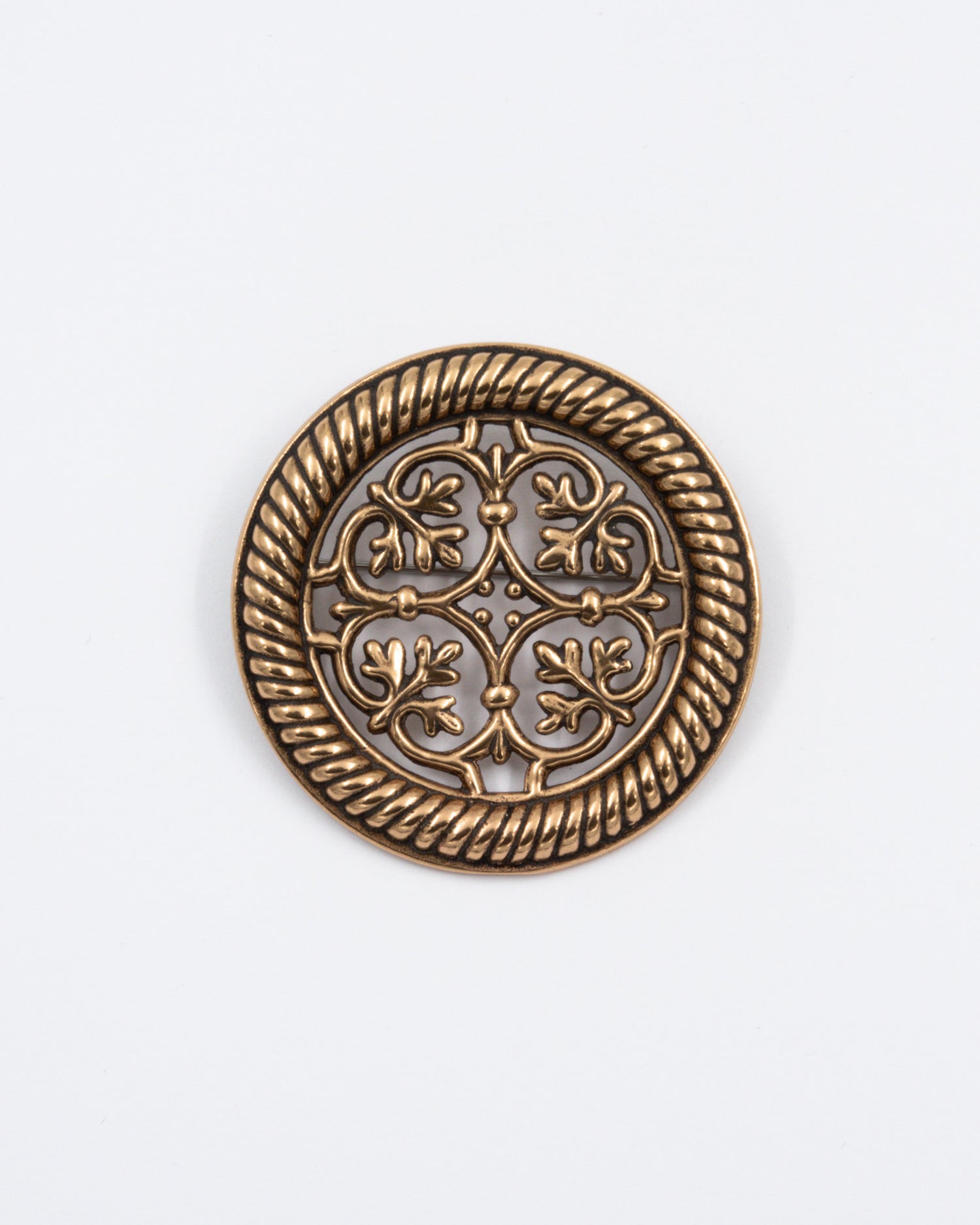 Pidetty Tuukkalan rintakoru pronssi