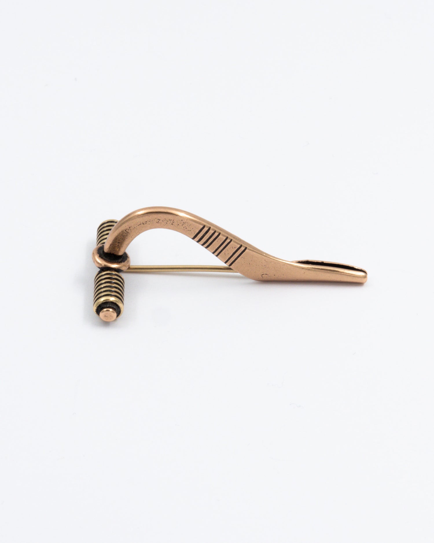 Pidetty Hakaneulan esiäiti -rintakoru pronssi