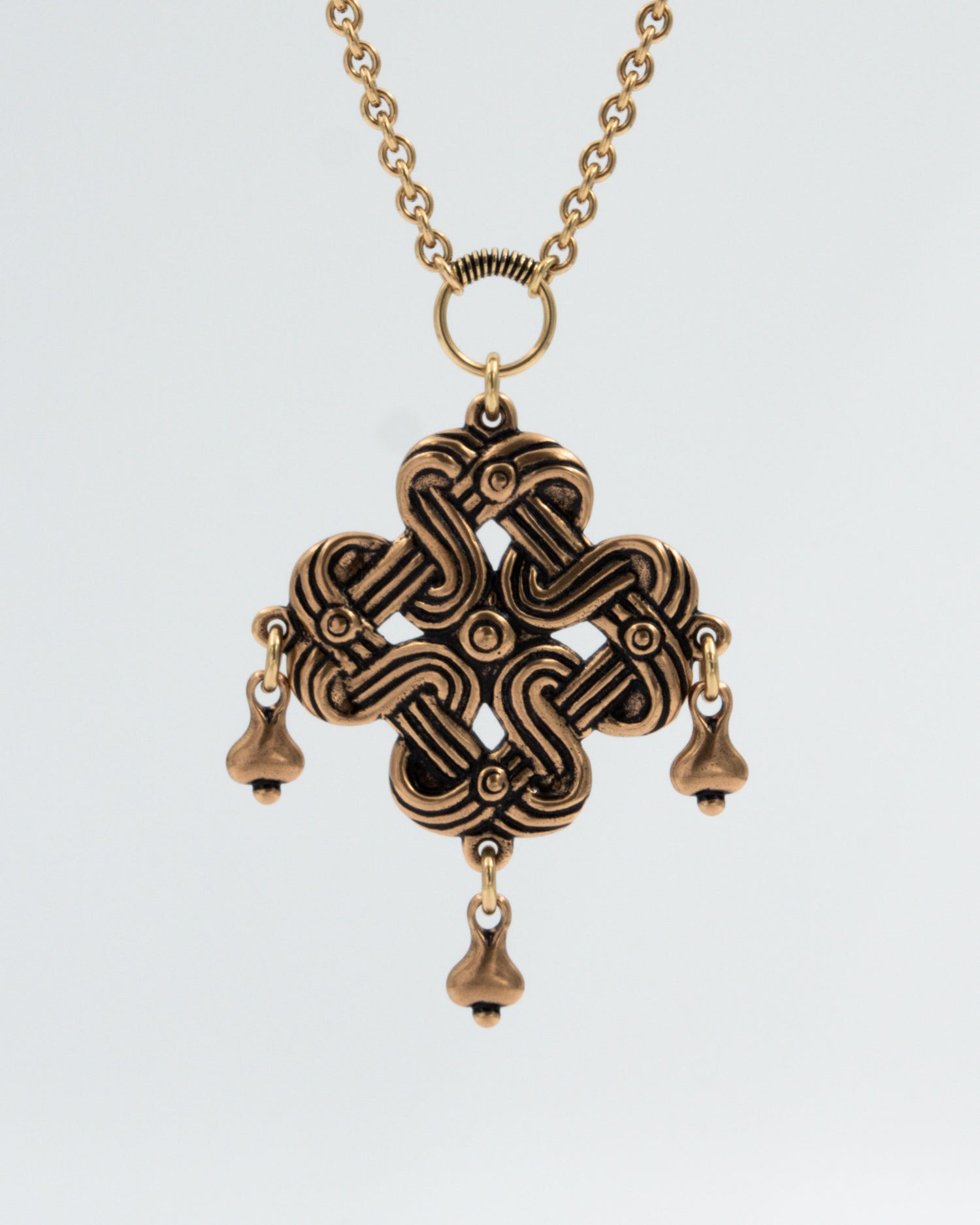 Pidetty Nauhasolmu-riipus 70 cm pronssi