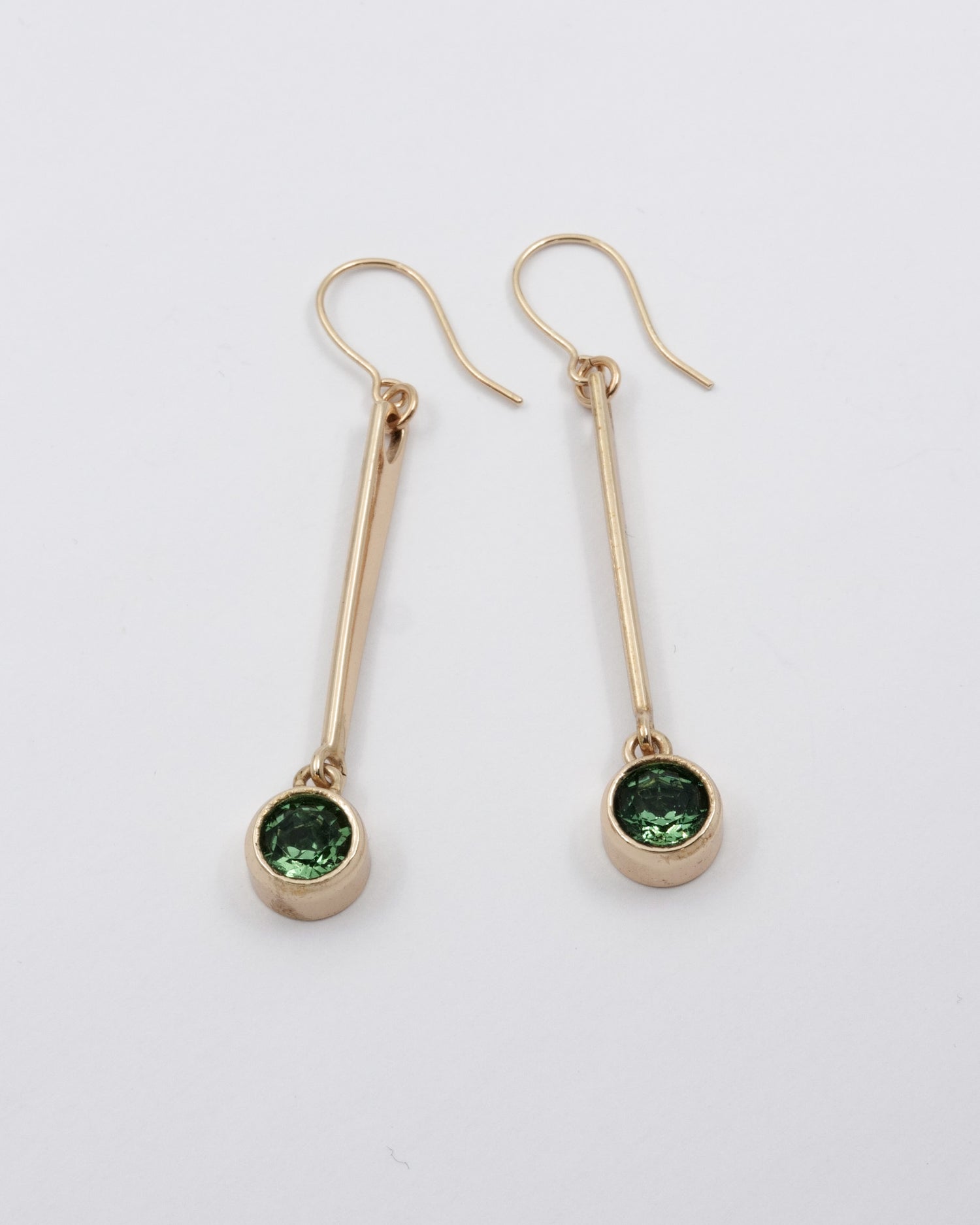 Pidetty Hehku-korvakorut pitkä pronssi