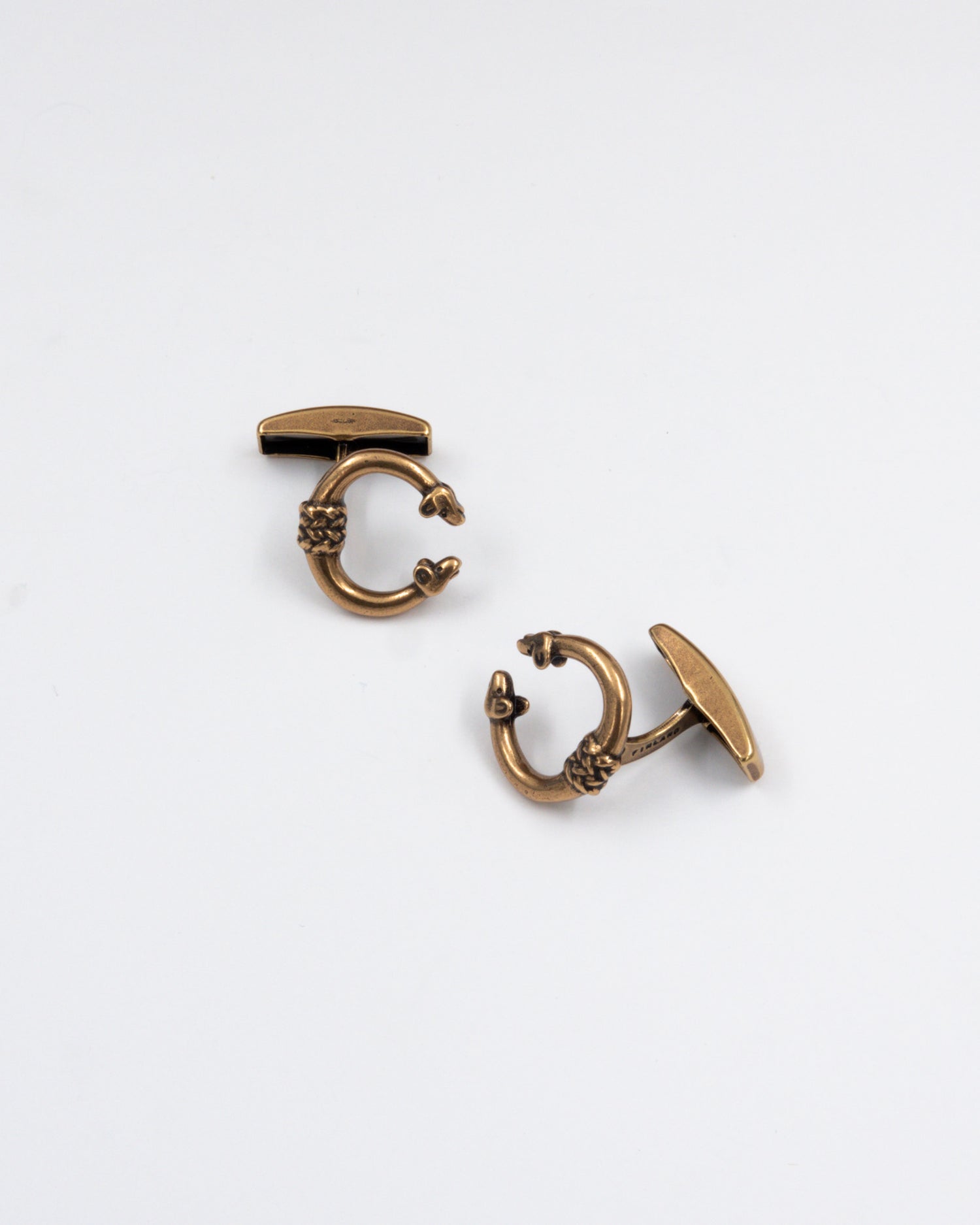 Pidetty Hirvenpää-kalvosinnapit pronssi