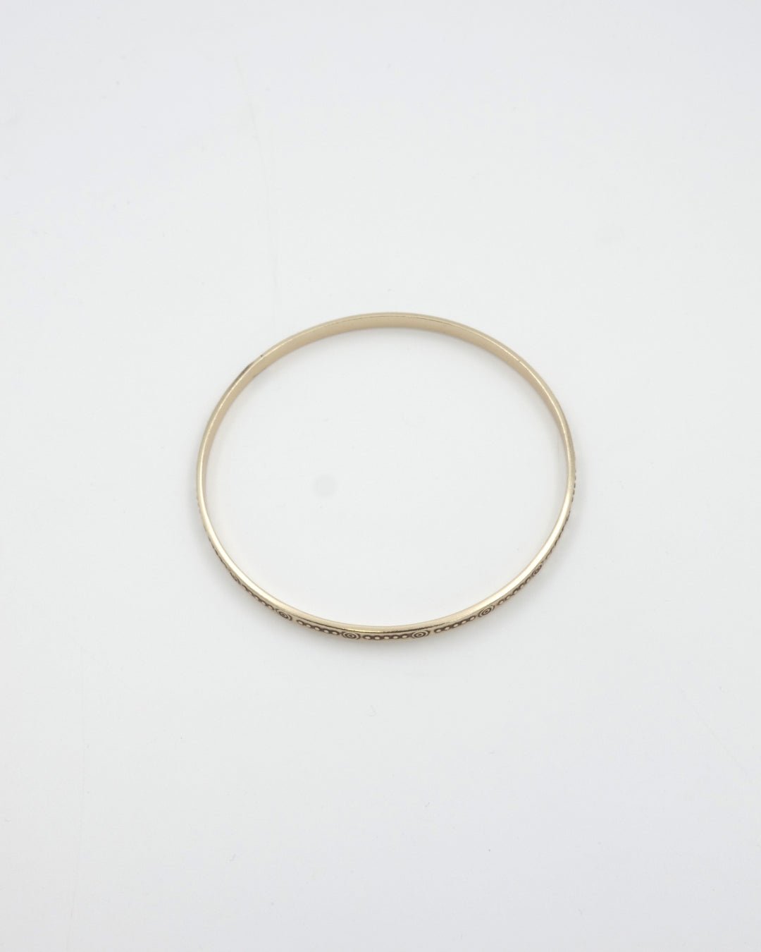 Pidetty Elli-rannekoru 1279 pronssi